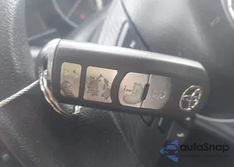 2018 Toyota Yaris Ia z USA, uszkodzony, nr VIN 3MYDLBYV4JY333024